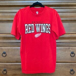Detroit Red Wings Official NHL Tee - Red Medium